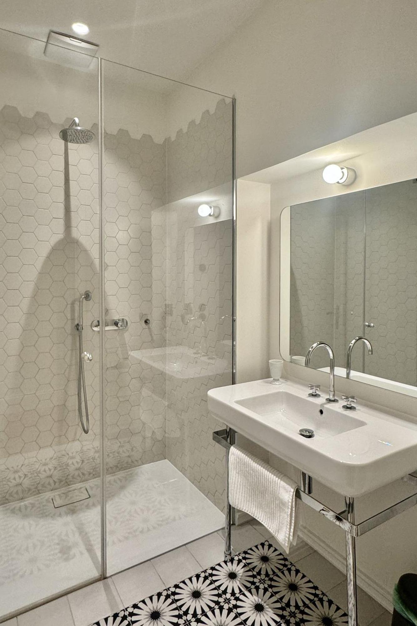 Stunning Apartment In City Center Wien Ngoại thất bức ảnh